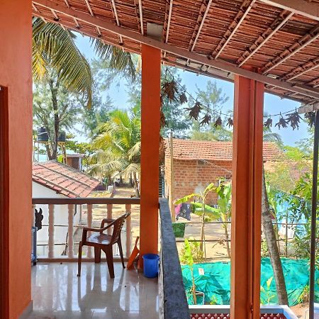 Hotel Golden Wings Cafe à Gokarna  Extérieur photo