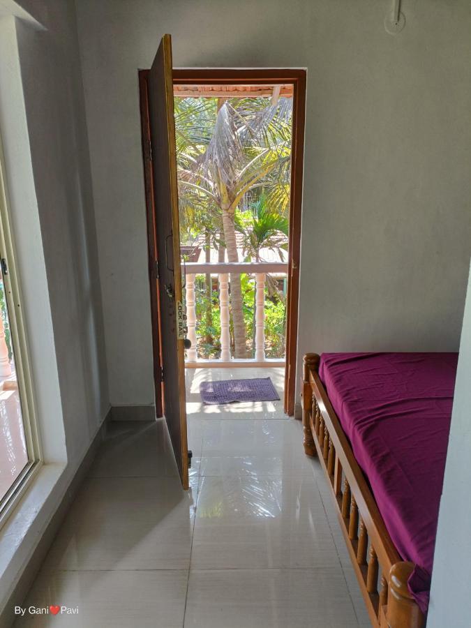 Hotel Golden Wings Cafe à Gokarna  Extérieur photo